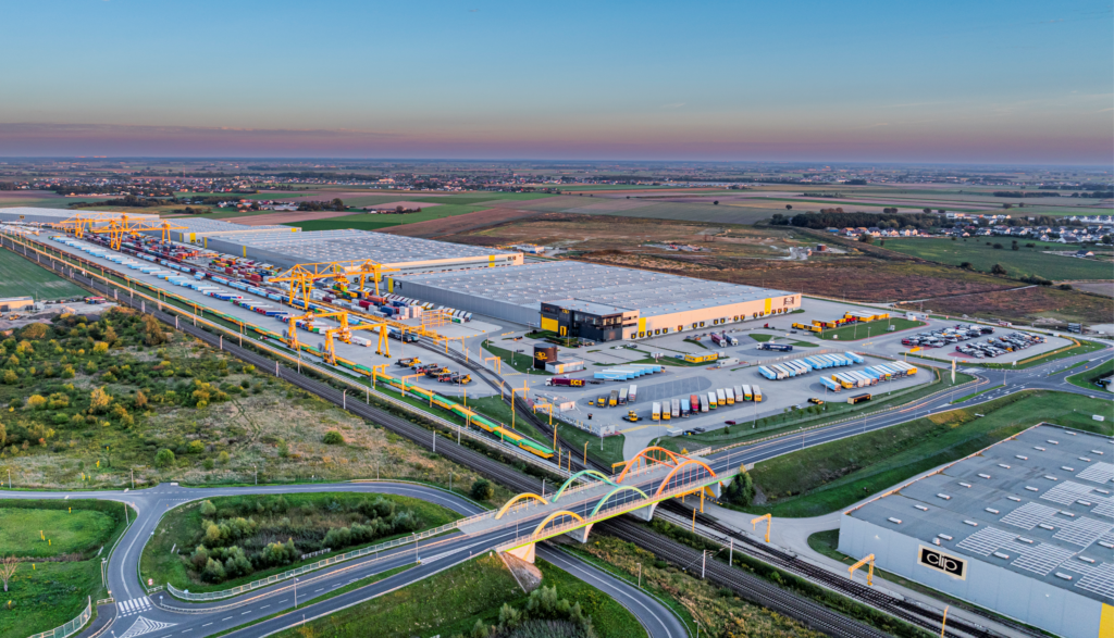 clip group foto powiekszone